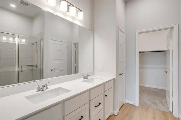 10418 Palmera Street, Fort Worth, TX 76126