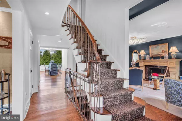 145 WINDING WAY, Haddonfield, NJ 08033