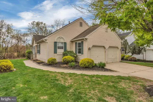 33 GLENVIEW WAY E, Gibbsboro, NJ 08026