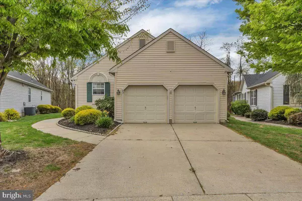 33 GLENVIEW WAY E, Gibbsboro, NJ 08026