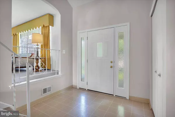 104 GAINSBORO RD, Cherry Hill, NJ 08003