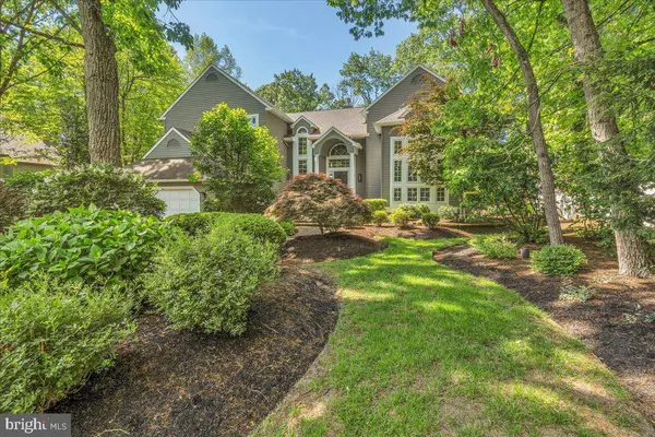 4 NOLEN CIR, Voorhees, NJ 08043