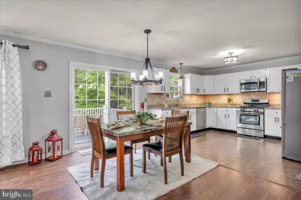 6 HEDWIG CT, Voorhees, NJ 08043