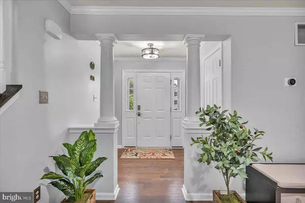 6 HEDWIG CT, Voorhees, NJ 08043