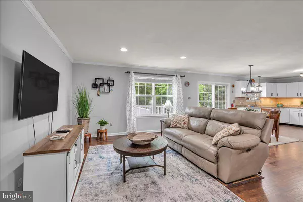 6 HEDWIG CT, Voorhees, NJ 08043