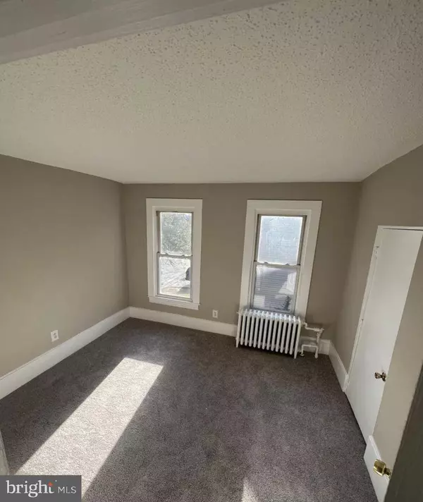 29 HOPKINS ST, Woodbury, NJ 08096