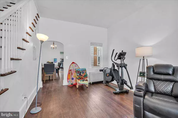 349 BARCLAY ST, Burlington, NJ 08016