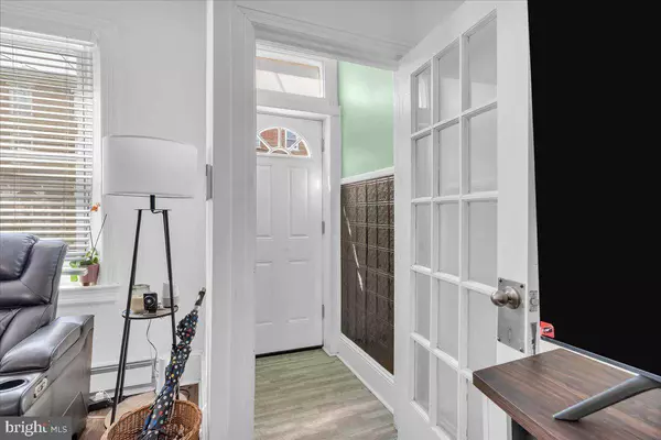 349 BARCLAY ST, Burlington, NJ 08016