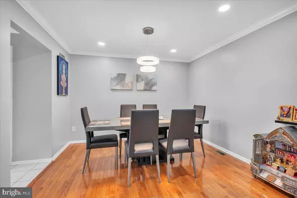 4002 GRENWICH LA, Mount Laurel, NJ 08054