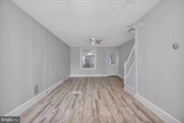 521 BERGEN ST, Gloucester City, NJ 08030