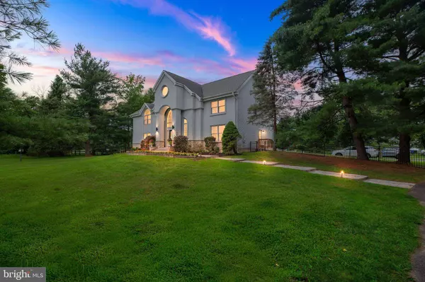 651 WALTON AVE, Mount Laurel, NJ 08054