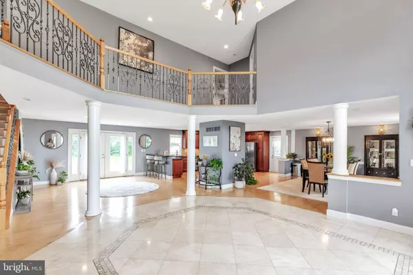 651 WALTON AVE, Mount Laurel, NJ 08054