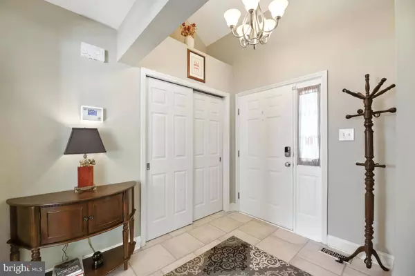 18 ARENA ST, Mantua, NJ 08051