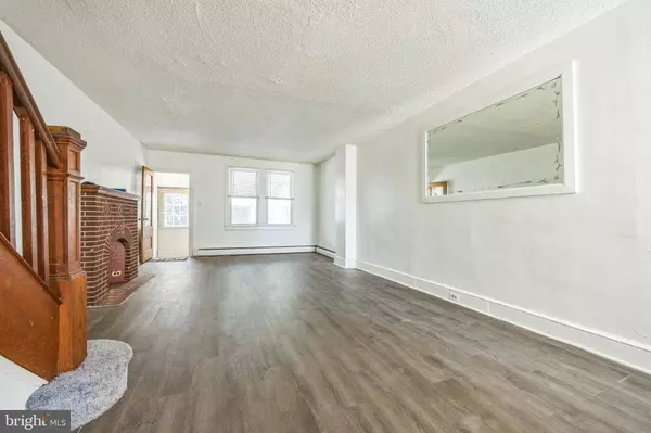 806 POWELL ST, Gloucester City, NJ 08030