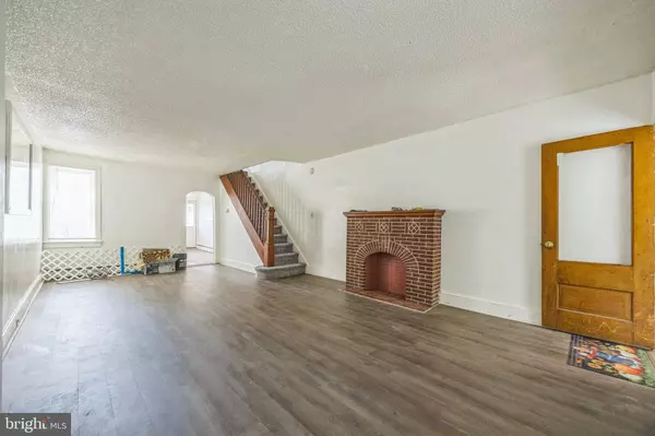 806 POWELL ST, Gloucester City, NJ 08030