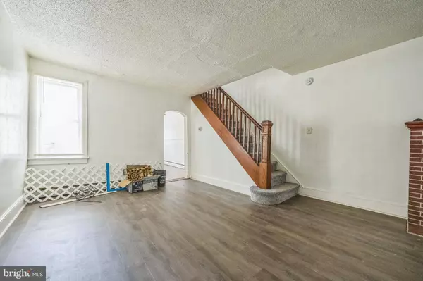 806 POWELL ST, Gloucester City, NJ 08030