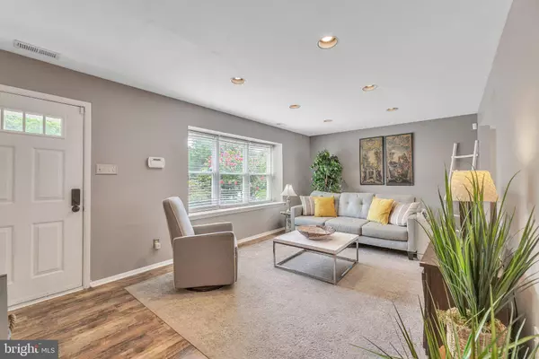 54 WOODVALE DR, Atco, NJ 08004