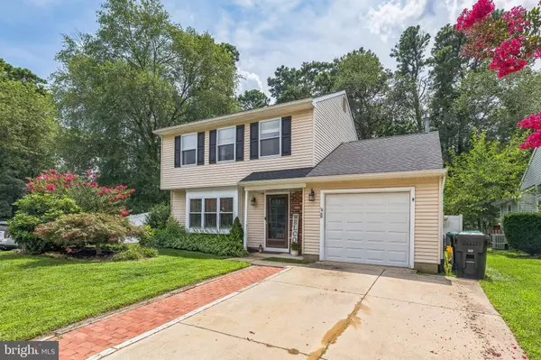 54 WOODVALE DR, Atco, NJ 08004