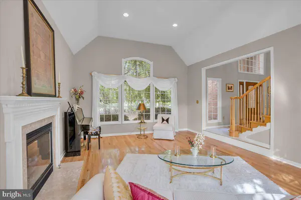 2 CARLY CT, Voorhees, NJ 08043