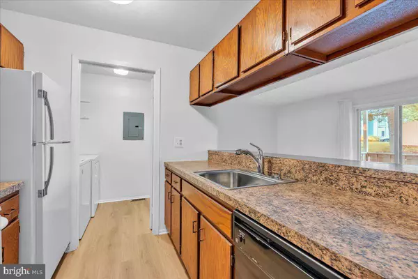 607 WOODHOLLOW DR, Marlton, NJ 08053