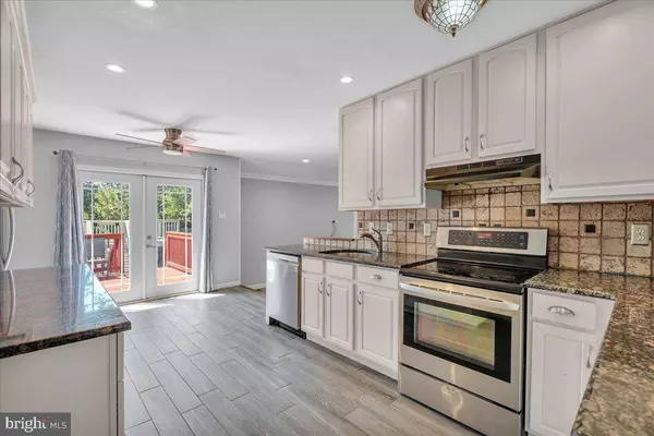 214 PEPPERMILL RD, West Berlin, NJ 08091