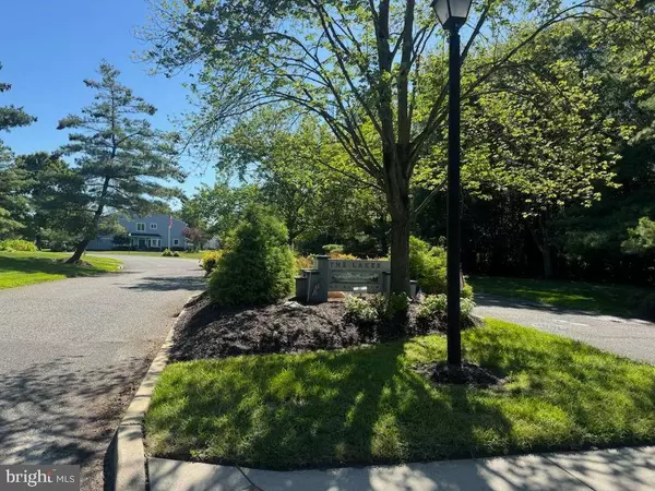 1703 SARATOGA CT, Voorhees, NJ 08043