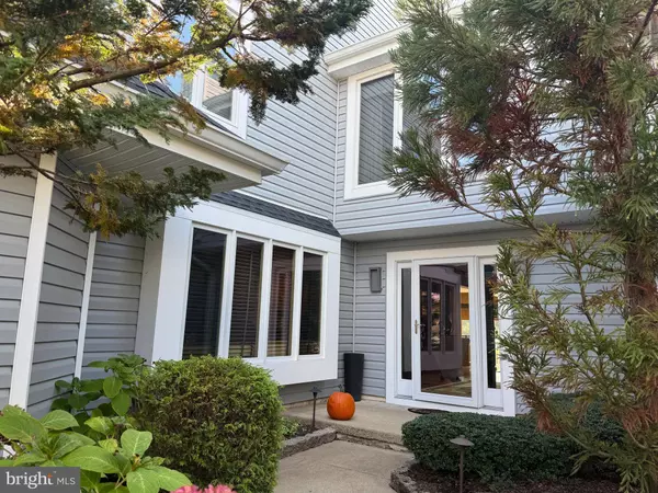 1802 CHAMPLAIN DR, Voorhees, NJ 08043