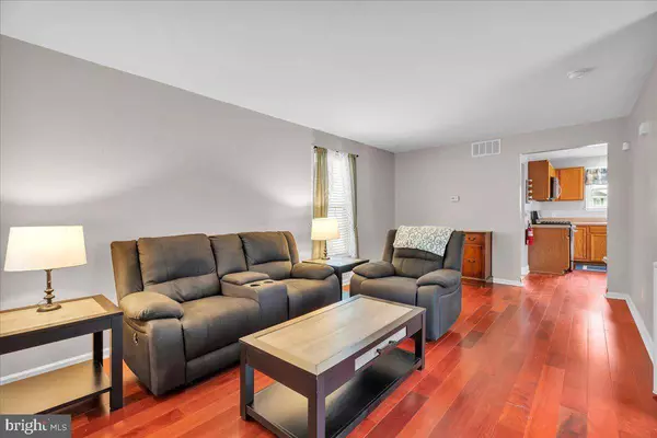 121 11TH AVE, Pitman, NJ 08071