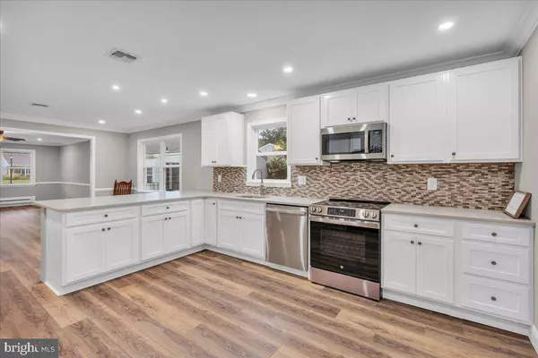 39 CHELSEA PL, Southampton, NJ 08088