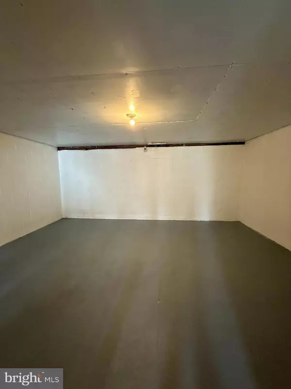 1123 ALMOND RD #2, Pittsgrove, NJ 08318