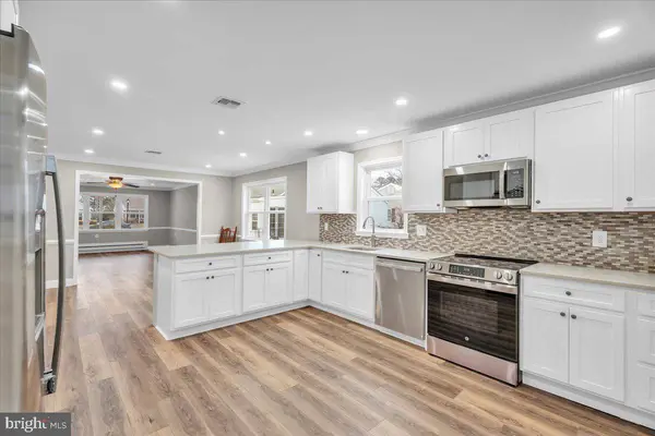 39 CHELSEA PL, Southampton, NJ 08088