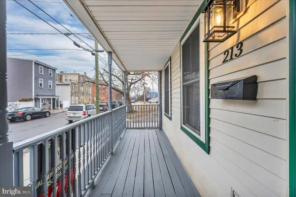 213 MERCER ST, Gloucester City, NJ 08030