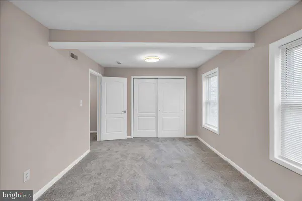 213 MERCER ST, Gloucester City, NJ 08030