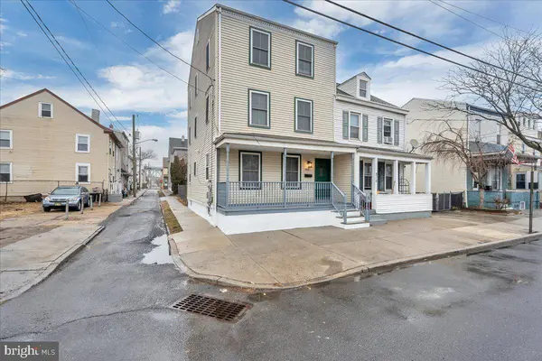 213 MERCER ST, Gloucester City, NJ 08030