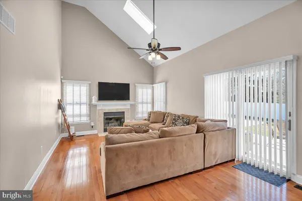 8 DOMINION, Marlton, NJ 08053