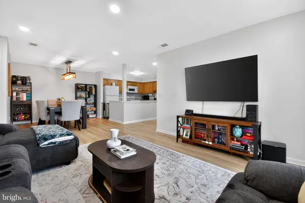 1332 FERNWOOD CT, New Brunswick, NJ 08901