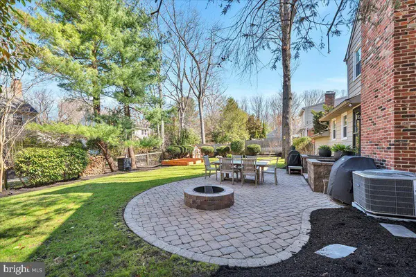 126 ASHFORD RD, Cherry Hill, NJ 08003