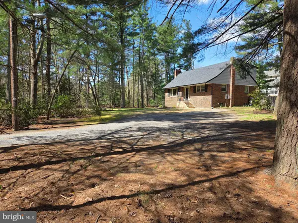 223 KRESSON-GIBBSBORO RD, Voorhees, NJ 08043