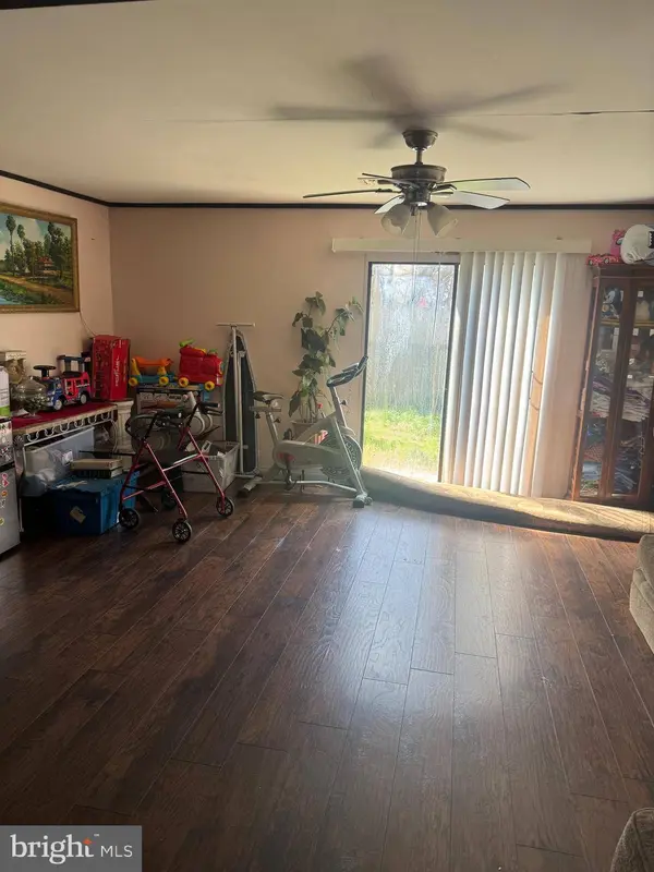 3 FERN CIR, West Berlin, NJ 08091