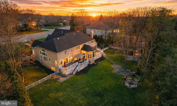 19 SIMSBURY DR, Voorhees, NJ 08043