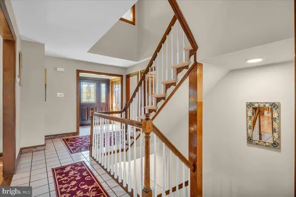 6 EDELWEISS LN, Voorhees, NJ 08043