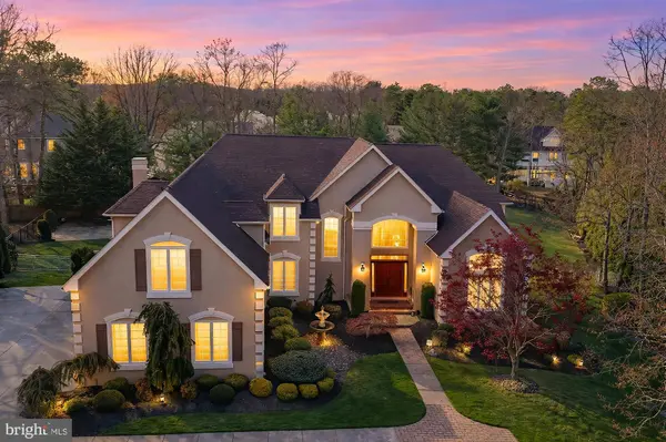 19 SIMSBURY DR, Voorhees, NJ 08043