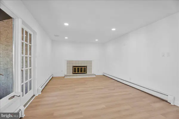 145 CENTURA, Cherry Hill, NJ 08003