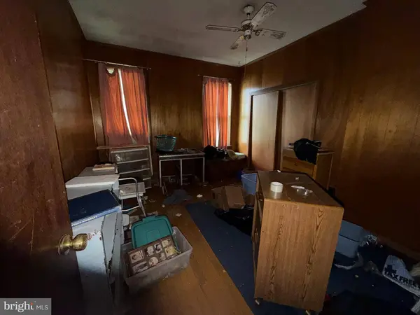 1033 N 36TH ST, Camden, NJ 08105