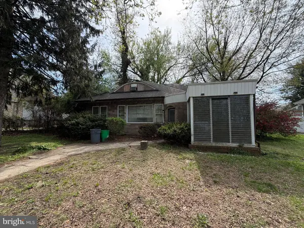 1033 N 36TH ST, Camden, NJ 08105