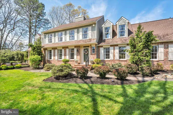 10 FOX HILL DR, Tabernacle, NJ 08088