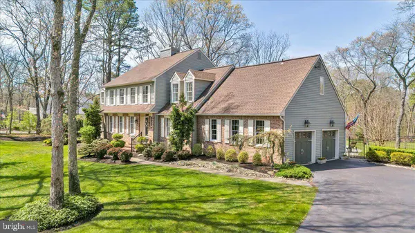 10 FOX HILL DR, Tabernacle, NJ 08088