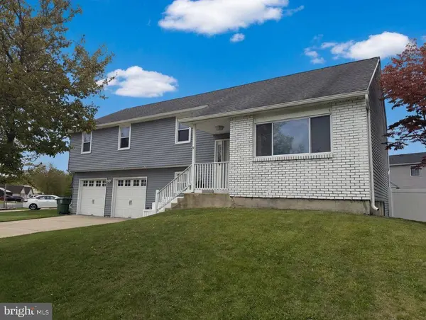 13 PELHAM RD, Marlton, NJ 08053