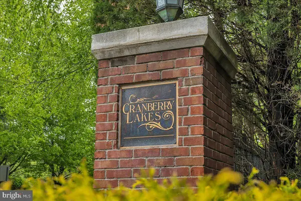 10 WESTFORD DR, Medford, NJ 08055