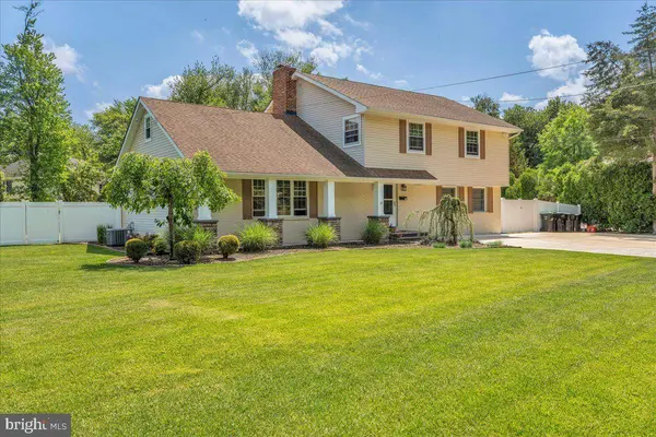 75 GARDENS AVE, Berlin, NJ 08009